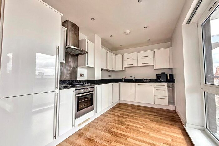 2 Bedroom Flat For Sale In Southampton, SO14