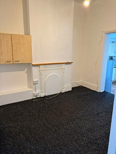 1 Bedroom Flat To Rent In Barking Road, London, E13