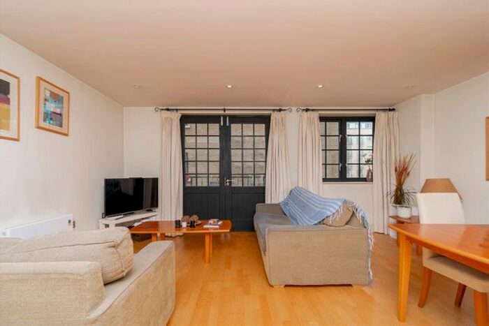 1 Bedroom Flat To Rent In Ginger Apartments, Cayenne Court, SE1