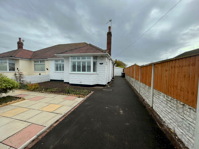 2 Bedroom Bungalow To Rent In Cumberland Avenue, Cleveleys, FY5