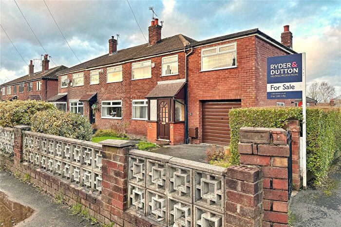 3 Bedroom End Of Terrace House For Sale In Mallory Avenue, Ashton-Under-Lyne, Greater Manchester, OL7