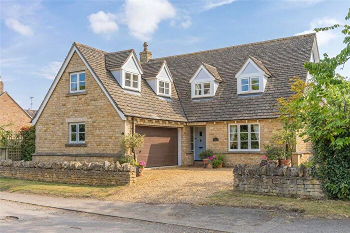 4 Bedroom Detached House For Sale In Cross Lane, Aldwincle, Northamptonshire, NN14