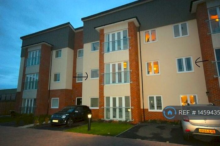 2 Bedroom Flat To Rent In Mallard Close, Southam, CV47