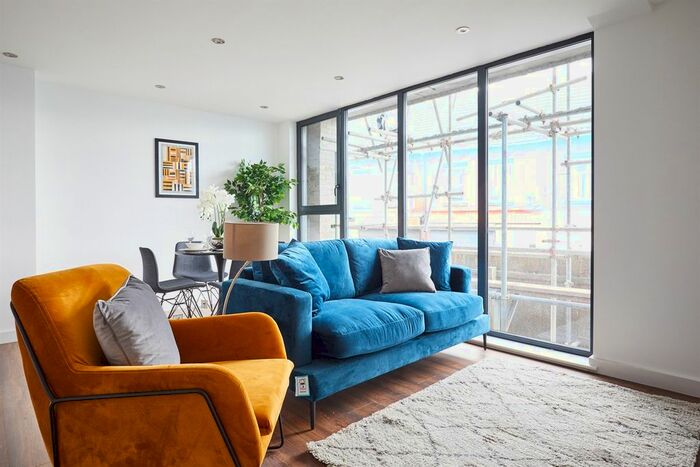 2 Bedroom Flat To Rent In Crossbank House, Lower Broughton Road, Salford, M7