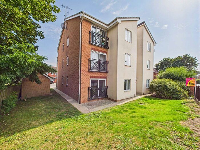 1 Bedroom Flat To Rent In Cherry Tree Walk, Knottingley, WF11