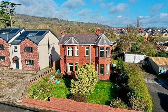 3 Bedroom Detached House For Sale In Five Locks Road, Pontnewydd, NP44