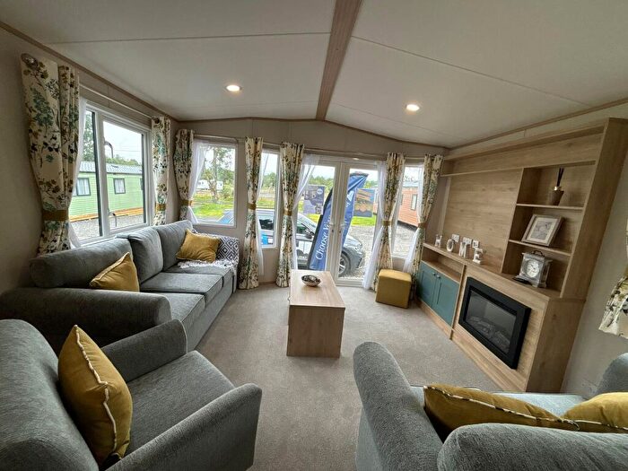 2 Bedroom Caravan For Sale In Gartmore, Stirling, FK8