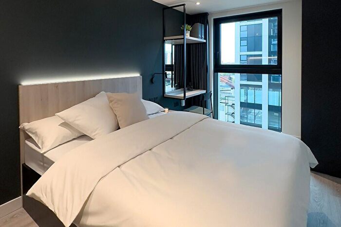 Studio To Rent In Water Street, Manchester, Greater Manchester, M3