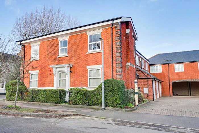 2 Bedroom Flat For Sale In Victoria Road, Leighton Buzzard, LU7
