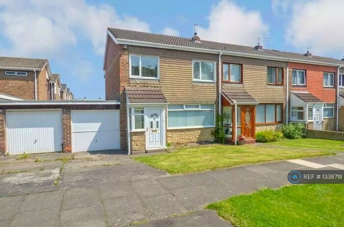 3 Bedroom End Of Terrace House To Rent In Doddington Drive, Cramlington, NE23