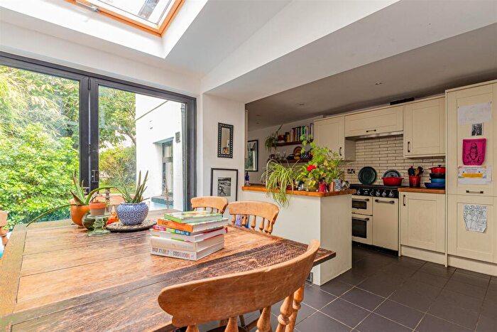 4 Bedroom House For Sale In Severn Grove, Pontcanna, Cardiff, CF11