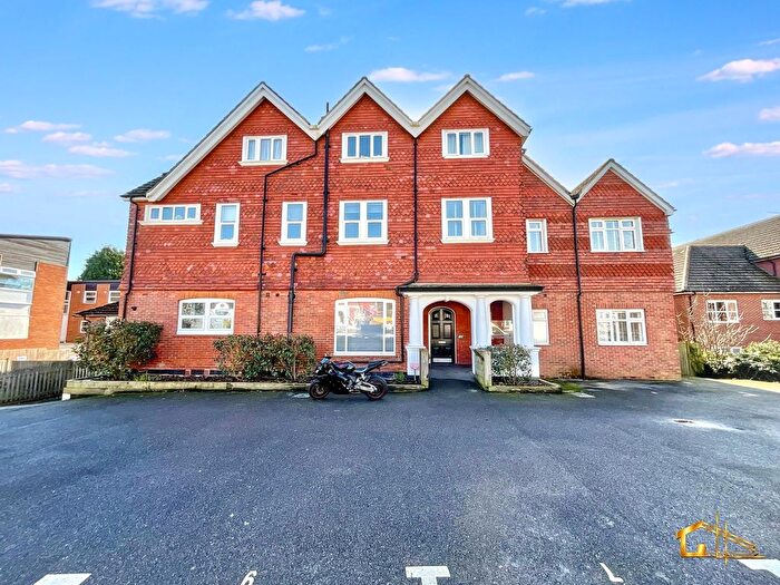 2 Bedroom Flat For Sale In Dorset Road, Bexhill-On-Sea, TN40