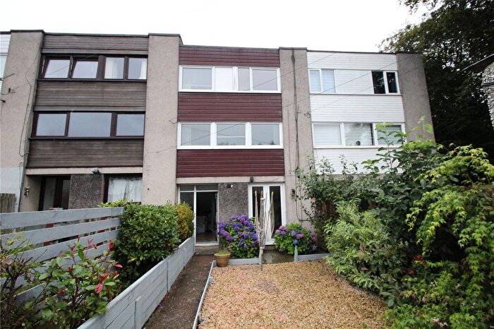 4 Bedroom Town House For Sale In Alves Drive, Glenrothes, Fife, KY6