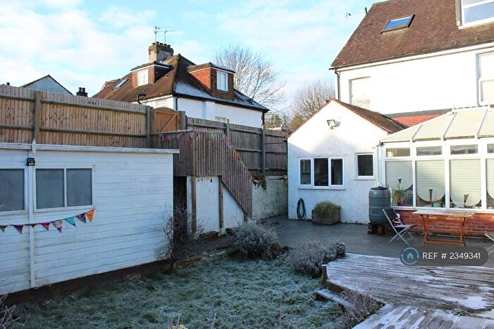 2 Bedroom End Of Terrace House To Rent In Brighton Road, Purley, CR8