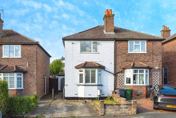 3 Bedroom Semi Detached House For Sale In Barrack Road, Guildford, Surrey, GU2