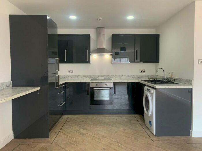 2 Bedroom Flat To Rent In Derwent Road East, Liverpool, Merseyside, L13