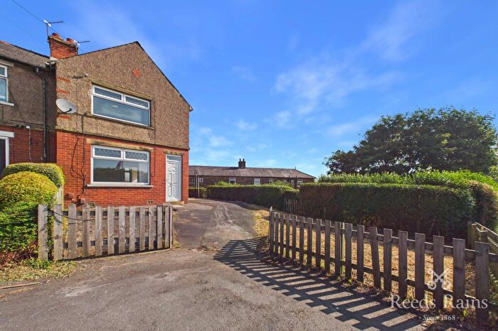 2 Bedroom End Of Terrace House To Rent In Ashville Grove, Halifax, West Yorkshire, HX2