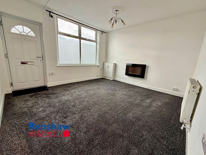 2 Bedroom Detached House For Sale In Barker Gate, Ilkeston, Derbyshire, DE7