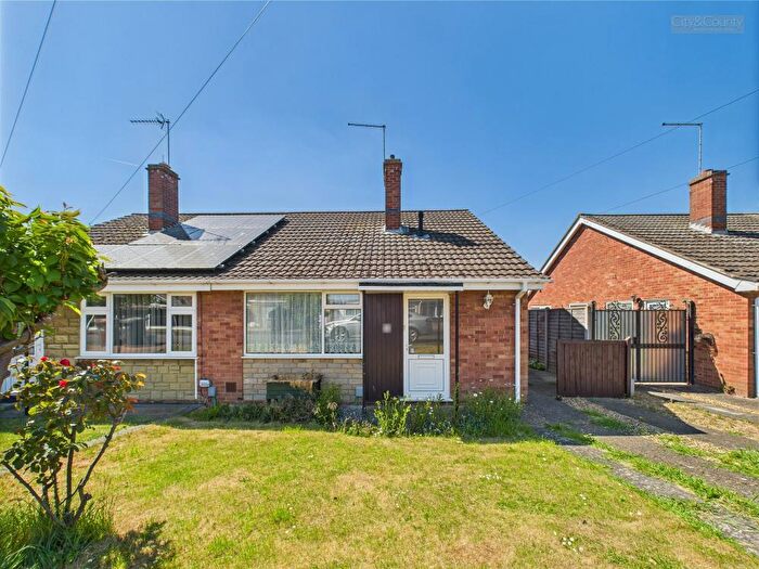 2 Bedroom Semi-Detached Bungalow For Sale In Denton Road, Peterborough, PE2