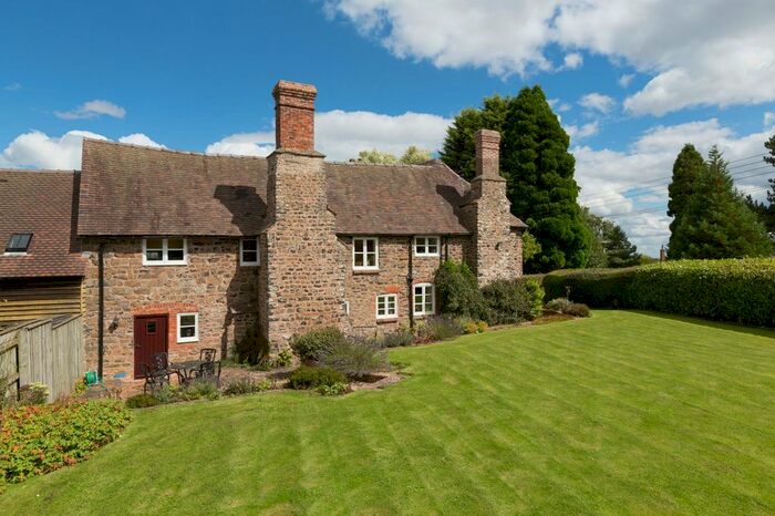 4 Bedroom Semi-Detached House For Sale In Ditton Priors, Bridgnorth, Shropshire, WV16