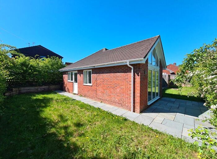 2 Bedroom Detached Bungalow For Sale In Lansdowne Gardens, Romsey, SO51