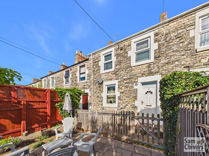 3 Bedroom Terraced House For Sale In South View Place, Midsomer Norton, BA3