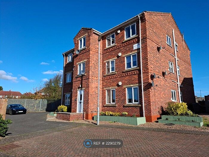 2 Bedroom Flat To Rent In Thornwood Close, Thurnscoe, Rotherham, S63