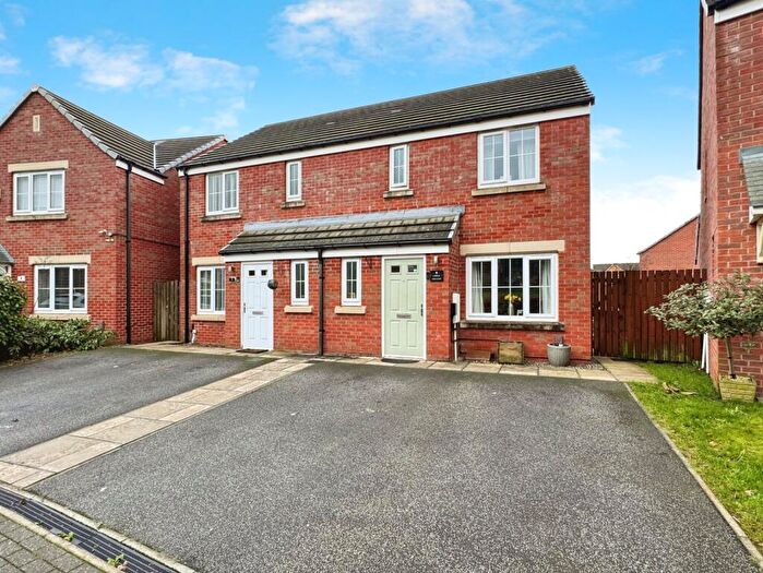3 Bedroom Semi Detached House For Sale In Candle Crescent, Thurcroft, Rotherham, South Yorkshire, S66