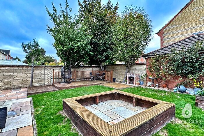 5 Bedroom Detached House For Sale In Lucerne Avenue, Bure Park, Bicester, OX26