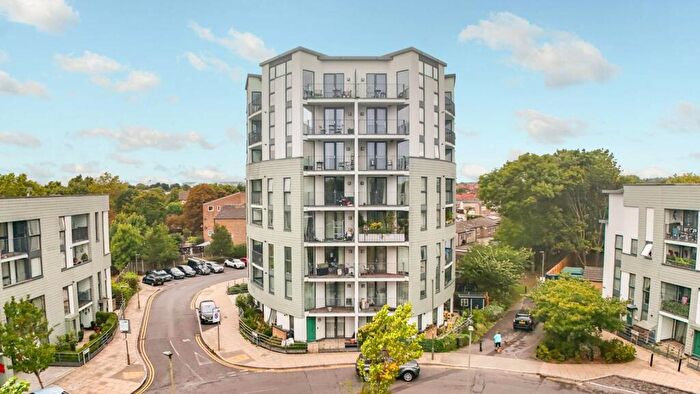 1 Bedroom Flat For Sale In Acklington Drive, Edgware, London, NW9