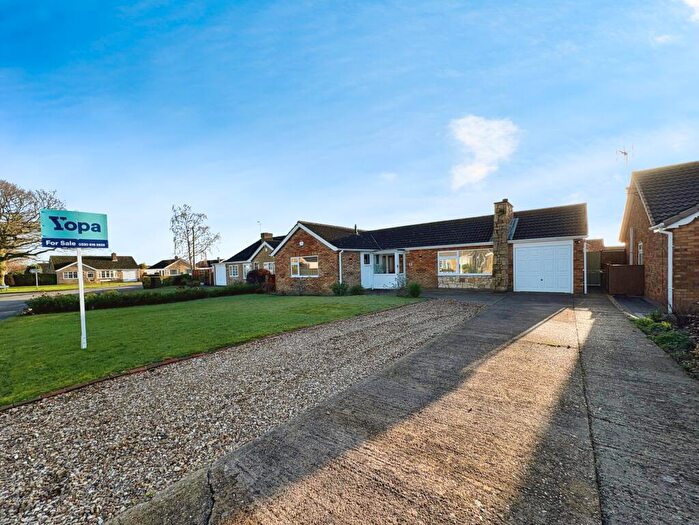 3 Bedroom Detached Bungalow For Sale In Fen Lane, North Hykeham, LN6