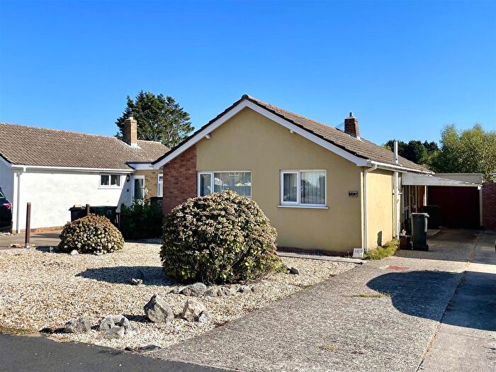2 Bedroom Property For Sale In Chafeys Avenue, Weymouth, DT4