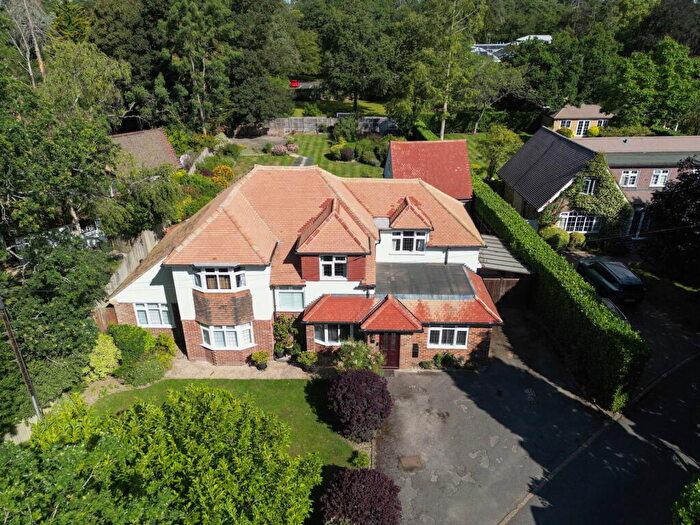 4 Bedroom Detached House For Sale In Manor Lane, Gerrards Cross, SL9