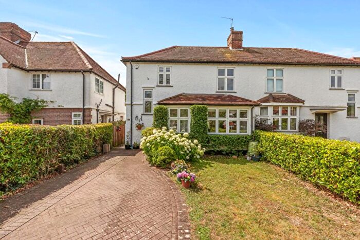 3 Bedroom Semi-Detached House For Sale In Woodside Avenue, Chesham Bois, Amersham, Buckinghamshire, HP6