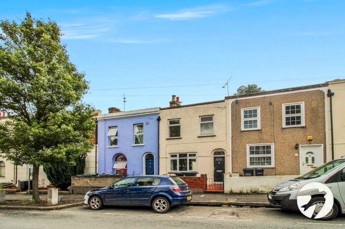 2 Bedroom Terraced House To Rent In Wellington Street, Gravesend, DA12