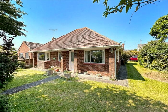 3 Bedroom Bungalow To Rent In Ancton Close, Middleton-On-Sea, West Sussex, PO22
