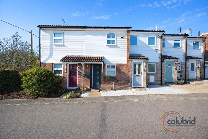 2 Bedroom Terraced House For Sale In Stafford Close, Linford, SS17