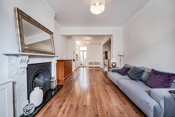 4 Bedroom Property To Rent In Burnfoot Avenue, Fulham, London, SW6