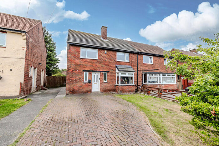 4 Bedroom Semi-Detached House For Sale In Axwell Drive, Blyth, Northumberland, NE24