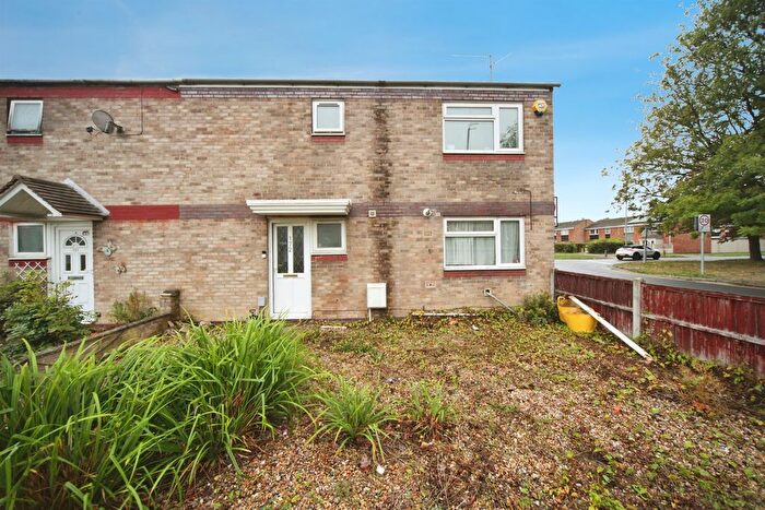 3 Bedroom End Terrace House For Sale In Trident Drive, Houghton Regis, Dunstable, LU5