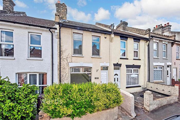 2 Bedroom Terraced House For Sale In Brompton Lane, Strood, Rochester, Kent, ME2