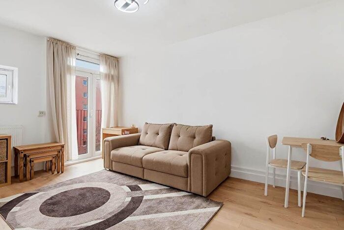 1 Bedroom Flat To Rent In Harrington House, Harrington Street, London, NW1