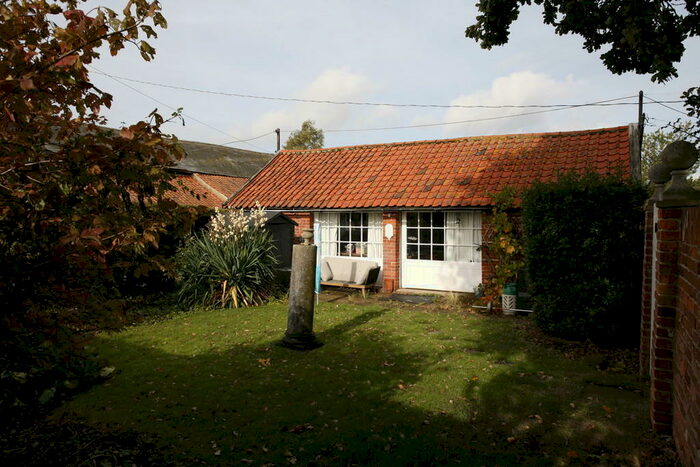 Barn Conversion To Rent In South Green Road, Fingringhoe, Colchester, CO5