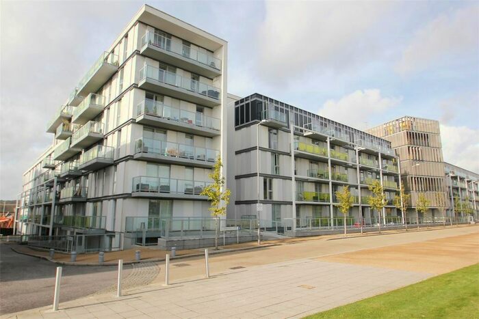2 Bedroom Flat To Rent In Emerson Apartments, New River Village, Hornsey, N8