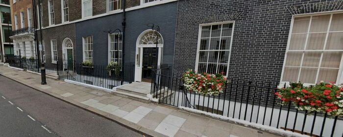 3 Bedroom Flat To Rent In Fitzhardinge Street, London, W1H