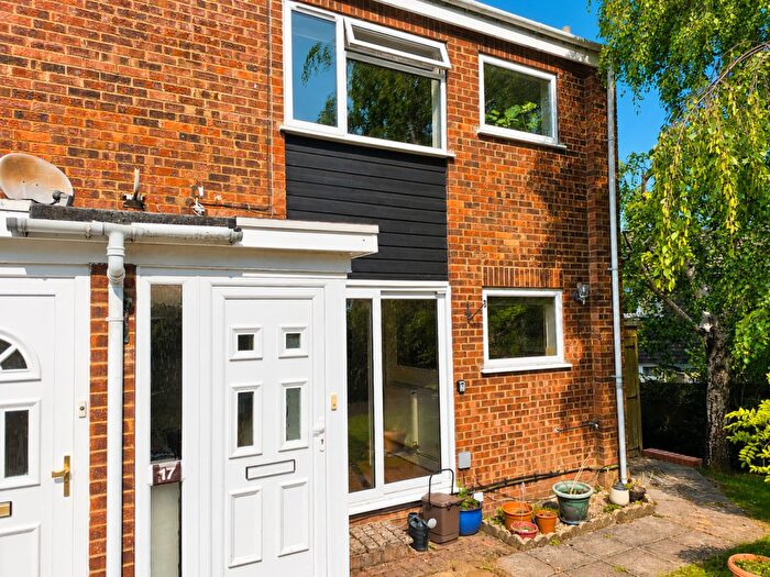2 Bedroom Apartment For Sale In The Ridgeway, Codicote, Hitchin, SG4