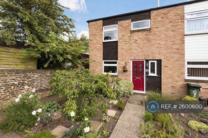 3 Bedroom End Of Terrace House To Rent In Claston Close, Dartford, DA1