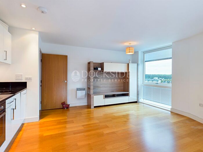 2 Bedroom Flat To Rent In Dock Head Road, Chatham, ME4
