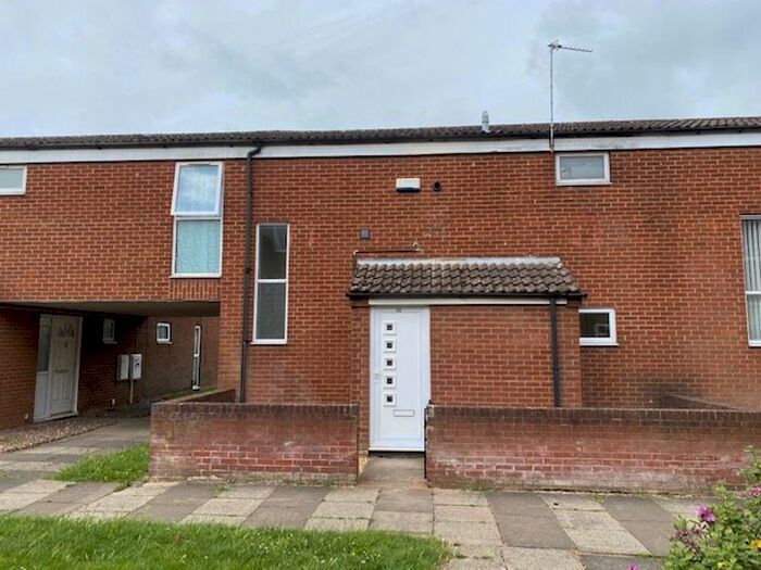 3 Bedroom Property To Rent In Browning Walk, Corby, NN17