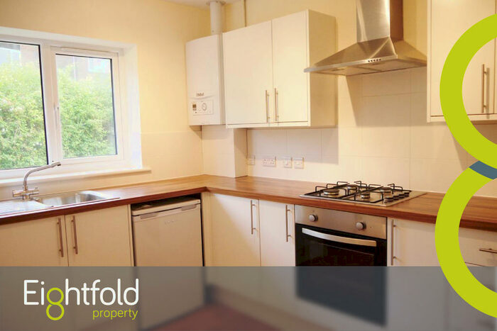 2 Bedroom Flat To Rent In Crespin Way, Brighton, BN1